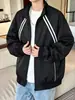 Chaqueta de rayas con cuello alto para hombre, nueva marca de moda primavera y otoño, cortavientos holgado para exteriores, abrigo casual versátil para pareja