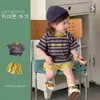 Conjunto de Verano de Manga Corta para Bebé Niño Estilo Coreano, Conjunto de Dos Piezas con Camiseta a Rayas de Bloques de Color para Niño de 1 Año, Pantalones Cortos Frescos para Niños, Estilo Delgado