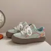 Zapatillas de Moda de Suela Gruesa Estilo Academia 2026 Primavera y Otoño Nueva Versión Coreana Zapatos Blancos con Bloques de Color Zapatos Deportivos Casuales para Mujer Zapatos para Mujer