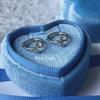 Pendientes pequeños con hebilla cruzada de diamante superbrillante estilo japonés y coreano para mujer, diseño de nicho con sentido del tacto, joyería para las orejas