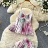 Conjunto de dos piezas para mujer con top tipo camisola y falda con estampado floral estilo resort francés, atuendo elegante de verano ajustado