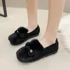 Novos Sapatos Peludos da Moda Estilo Coreano Outono/Inverno 2026, Sola Grossa, Forrados com Lã, Quentes, Tendência, Sapatos de Algodão Femininos, Mocassins