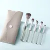 Um Conjunto Completo de Pincéis de Maquiagem Portáteis, Conjunto de 5 Peças de Pincéis de Maquiagem Portáteis, Pincel de Batom Portátil, Pincel para Sobrancelhas, Pincel para Sombra, Ferramentas de Beleza