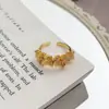 Anillo Abierto Estilo Palacio Retro de Lujo Ligero Dorado Medieval Francés Mariposa Flor Personalizado Moda Anillo Apilable para Mujer