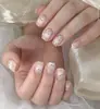 El Artículo de Moda Más Vendido de Celebridad de Internet de Xiaohongshu: Puntas de Uñas Ojo de Gato de Vidrio Dorado Champagne Ligeramente Borrachas con Tonos Rosados que Realzan el Cutis y Añaden un Toque de Lujo