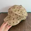 Boina octogonal negra de lunares estilo coreano, vintage y artística, versátil, hace que la cara se vea más pequeña, adecuada para cabezas grandes, sombrero de artista con forma de nube para mujer