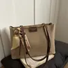 Bolso de Mano de Seda Texturizada de Lujo para Mujer, Nuevo Modelo Invierno 2026, Bolso de Hombro Versátil de Gran Capacidad, Bolso para el Hombro para el Trabajo