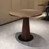 Mesa de jantar em madeira maciça, luxo leve e pedra sinterizada, adequada para uso comercial em hotéis, escritórios e para recepção, lazer e reuniões de negócios.