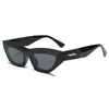 Nuevas Gafas de Sol Triangulares Estilo Ojo de Gato Retro Europeas y Americanas Moda Elegante Sexy Casual Fotografía Callejera Gafas de Sol con Protección Solar