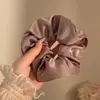 Elástico para el pelo elegante y lujoso para el uso diario, no aprieta el cabello, nuevo estilo con un look relajado y elegante para mujeres