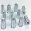 Venta al por mayor de fábrica SO-032-12 zinc azul tuerca columna remache espárrago pasante m4 columna tuerca redonda pasante