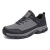 Zapatillas de cuero para hombre talla grande 46 de otoño e invierno para comercio exterior, zapatos casuales para hombre para exteriores y senderismo para mediana edad y ancianos