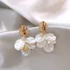 Nuevos Pendientes de Flor Elegantes de Moda Versátiles para Mujer, Pendientes Únicos Avanzados de Lujo Ligero, Accesorios Dulces de Oreja de Hada
