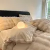Juego de Cuatro Piezas de Imitación de Pelo de Conejo, Nuevo Juego de Cuatro Piezas de Coral Fleece de Doble Cara y Terciopelo de Leche para Otoño e Invierno
