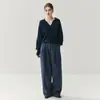 Bai Cai Rong 2026 Outono/Inverno Nova Camisa Polo Decote V Caimento Solto Cor Sólida Elegante Versátil para o Trabalho Emagrecedor Macia e Confortável