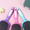Peine de masaje para el cuero cabelludo, con cojín de aire y hebilla interior, para hombres y mujeres, de Amazon Comb Source.