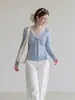 Forever21 Top de Punto Manga Larga Calado de Encaje Bloque de Color Gris Oscuro para Mujer Otoño Falso Dos Piezas Adelgazante