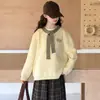 Conjunto de otoño para niñas 2026 nuevo suéter infantil elegante y moderno y pantalones de cuadros, un look de otoño súper lindo