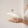 Moda Outono 2026 Nova Bolsa de Mão Rígida de Acrílico para Mulheres Clutch Bolsa de Festa Corrente Osso de Cobra Ombro Único Transversal Porta-Celular para Mulheres