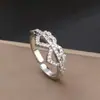 Anillo de Mariposa Amor Nuevo Transfronterizo Completo de Diamante para Mujer Anillo de Zirconia de Color Abierto Ajustable de Gama Alta Venta al por Mayor