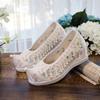 Sapatos de noiva de ganso selvagem de sete cm com miçangas Sapatos de noiva chinesa sedan Xiuhe sapatos bordados com miçangas da Velha Pequim Hanfu