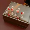 Pendientes de Plata Vintage con un Toque de Lujo Ligero y Alta Gama, Tachuelas en Forma de U con Circonitas, Pendientes de Moda Versátiles de Temperamento Nicho