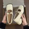 Primer Encuentro con los Zapatos de Mujer Mary Jane con Tacón Grueso que Aumentan la Altura Estilo Francés, Nuevo Modelo Primavera 2026, Adecuados para Combinar con Faldas, Zapatos Pequeños de Piel con Aumento de Altura