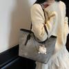 Bolsa Tote Popular Transfronteiriça, Grande Capacidade, Novo Modelo Feminino 2026, Bolsa para Aula e Trabalho de Estudante, Bolsa de Ombro Casual de Alta Qualidade