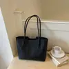 Elegante Bolso Tote para Viajes Diarios para Mujer, Nueva Tendencia Otoño Temprano 2026, Bolso de Hombro Exquisito, Bolso de Mano de Gran Capacidad