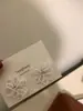 Aretes de Fuegos Artificiales Hechos a Mano con Perlas Rojas Plateadas Aretes de Flor con Perlas Brillantes Estilo Coreano