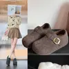 Zapatos tipo Birkenstock grises, con suela gruesa, que aumentan la altura, forrados de felpa para mujer, colección de invierno 2026, zapatos forrados de lana, adecuados para mujeres menudas, zapatos de algodón tipo Birkenstock cálidos y cómodos