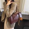 Bolso Boston Retro de Alta Gama para Mujer Nuevo Estilo Otoño e Invierno 2026 Texturizado para Hombro, Axila, Viajero, Bolso de Mano