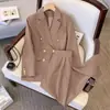 Moda Feminina Plus Size Primavera 2024 Nova Moda Elegante Jaqueta de Terno para Irmã Gorda Aparência Emagrecedora e Roupa que Cobre a Carne Conjunto de Duas Peças Calça