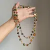 Colar de borla com contas florais azuis de alta qualidade para mulheres, um choker único para usar em camadas, corrente de clavícula chique e versátil