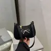 Bolso de Color Sólido para Mujer 2025 Nuevo Nicho Tendencia de Moda Verano Bolso Sobaco Estilo Occidental Casual Un Hombro Bandolera