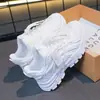 Zapatos blancos para niños 2024 otoño nuevo antideslizantes para niñas estilo papá suela suave transpirables para niños estudiantes versátiles zapatos para niños