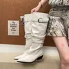 Botas longas vintage de salto grosso e bico fino para mulheres plus size, novo estilo europeu e americano, botas pretas empilhadas para outono e inverno, botas longas de montaria