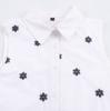 2025 Otoño Nuevo Moda Europea y Americana Versátil Casual Con Cortes Bordado Sin Mangas Camisa Tops para Mujer 3564801