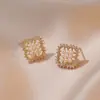 Aretes para Mujer, Aretes de Flor Corazón con Circonita Micro-pavimentada de Cobre, Nueva Moda de Nicho, Diseño Simple, Joyería de Temperamento y Versátil