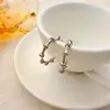 Pendientes de Bambú con Incrustaciones de Aguja de Plata en Forma de C, Pendientes Versátiles y de Alta Gama, Pendientes de Lujo Exquisito Accesible de Nicho al por Mayor para Mujeres
