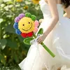 Flores de hilo tejidas a mano de girasol y clavel, un regalo para la temporada de regreso a clases y el Día del Maestro, ramo tejido