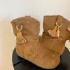 2026 Botas de Moda para Mujer Estilo Retro Nuevo Ins Tendencia con Flecos y Adornos de Diseño Único para un Look Vaquero
