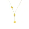 Nuevo Diseño de Nicho 2025 Collar Largo de Trébol de Cuatro Hojas de la Suerte para Mujer Primavera y Verano Simple Moda Versátil de Gama Alta