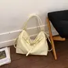 Bolso tote de gran capacidad para mujer, nuevo bolso de hombro de moda elegante para mujer primavera 2026, bolso de hombro de nicho para el trabajo