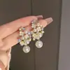 Pendientes de Perla de Circonita de Moda de Aguja Plateada Pendientes de Botón Retro de Lujo Ligero de Nicho Francés Pendientes Nuevos 2026