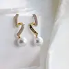 Pendientes Alta gama Perla nueva moda simple estilo frío temperamento coreano Red social joyería de oreja al por mayor