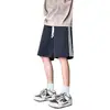 Shorts Masculinos de Verão Finos de Seda Gelo de Secagem Rápida Americanos Retrô High Street Modernos Esportivos Listrados de Comprimento Médio