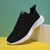 Zapatillas deportivas transpirables para mujer, primavera y otoño, nuevas zapatillas de correr de malla antideslizantes, tacón plano, suela suave, ligeras y que no cansan, zapatos casuales para mujer