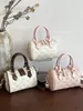 Dropshipping Transfronterizo Bolso Boston de Cuero Genuino Repujado para Mujer Nuevo Modelo 2026 Bolso de Hombro Bolso de Mano Bolso Cruzado