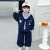 Conjunto de Camisa para Niños Primavera 2026 Nuevo Estilo Fresco Estilo Urbano Pequeño Caballero Versión Coreana Primavera Infantil Ropa Falsa de Dos Piezas